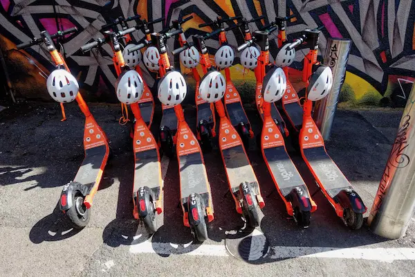 Neuron scooters